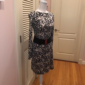 Tahari midi dress in good condition.